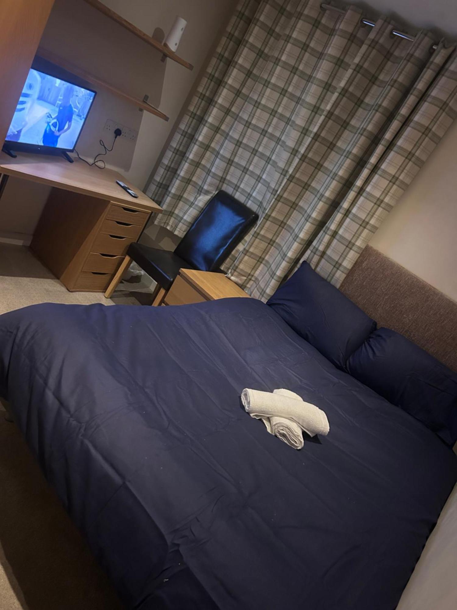 Seafords Guest House Stoke-on-Trent ภายนอก รูปภาพ