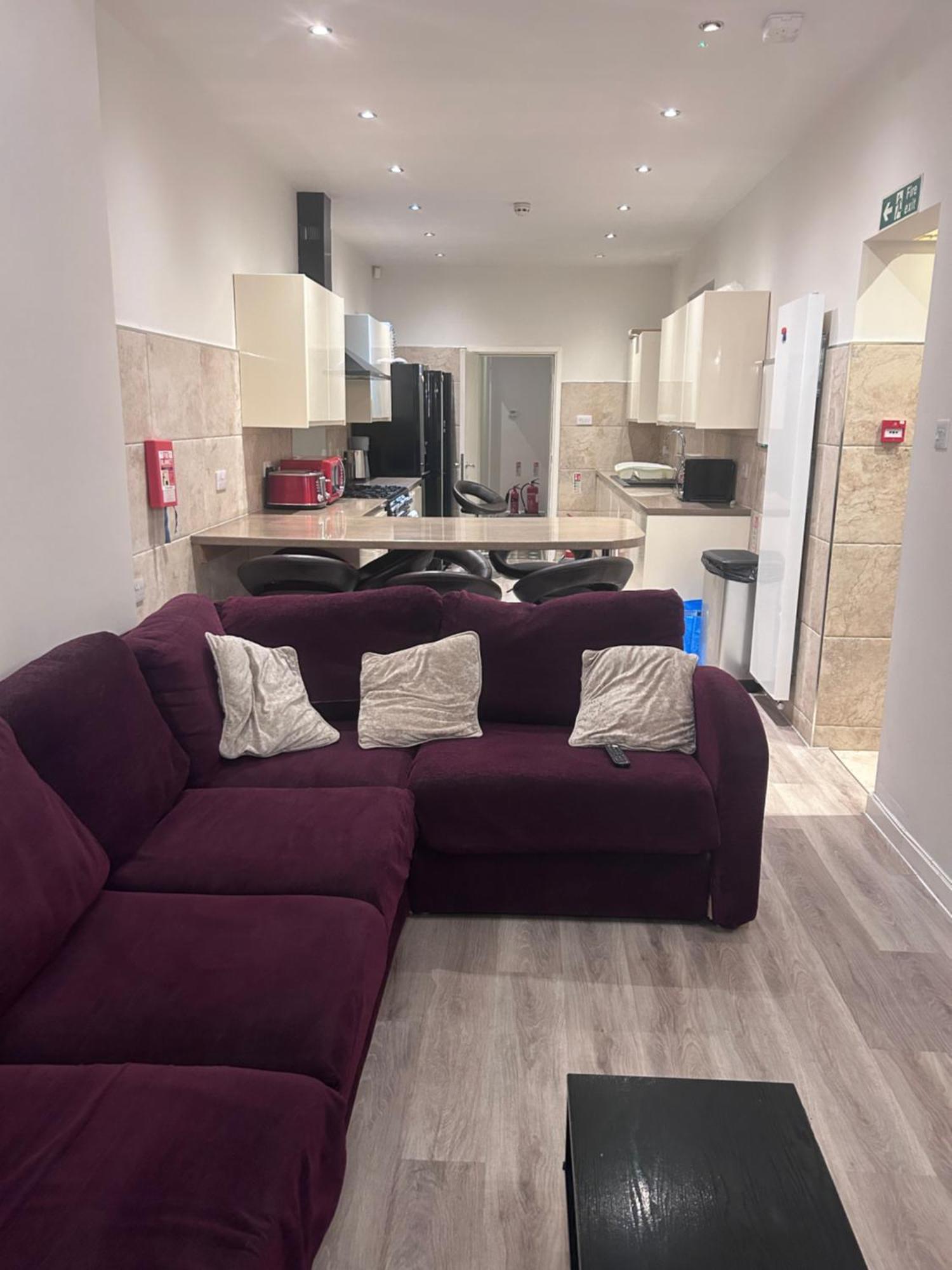 Seafords Guest House Stoke-on-Trent ภายนอก รูปภาพ