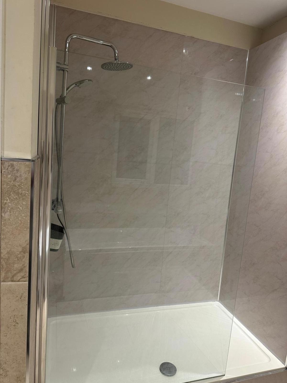 Seafords Guest House Stoke-on-Trent ภายนอก รูปภาพ